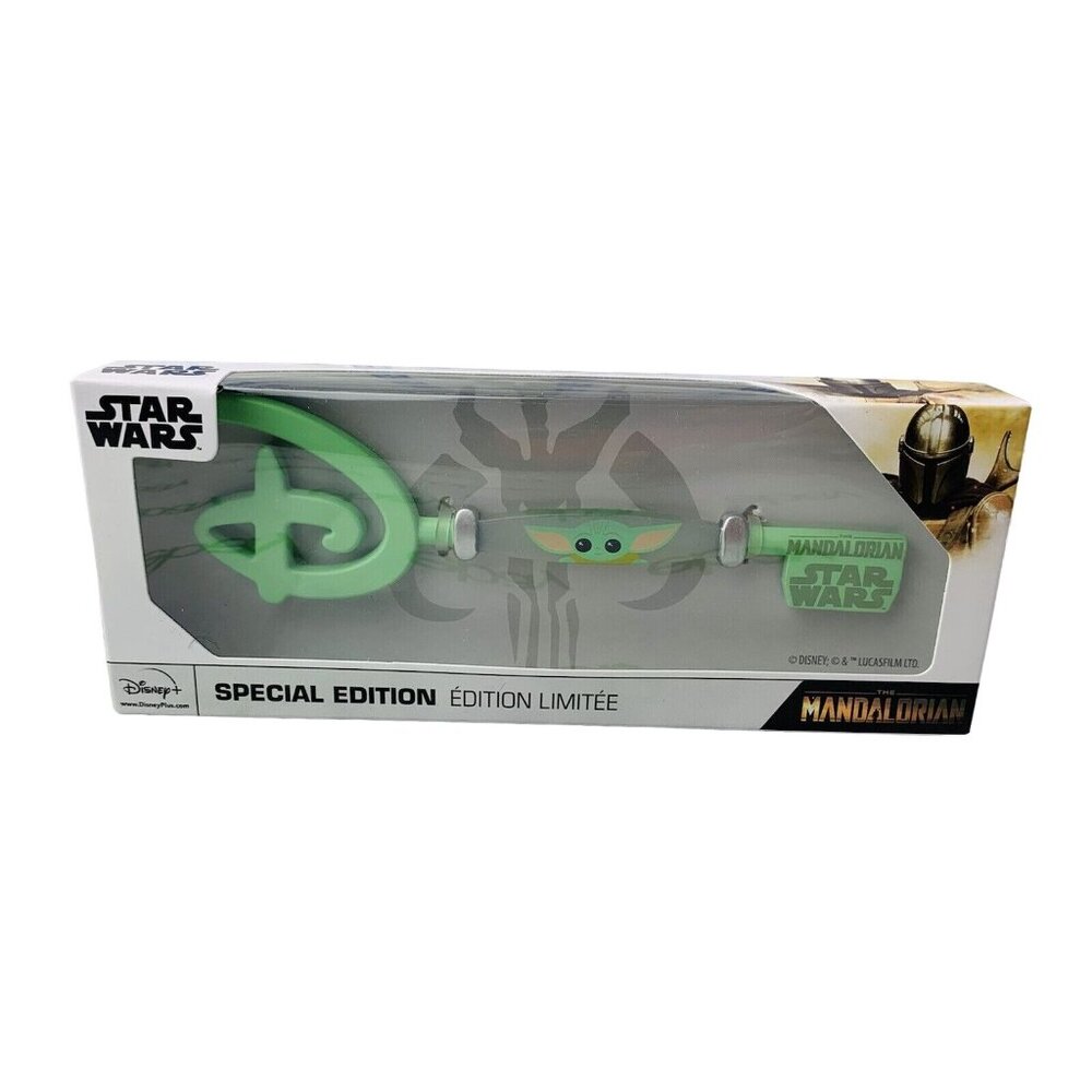 DISNEY STORE~THE CHILD~SPECIAL EDITION  KEY STAR WARS~THE MANDALORIAN